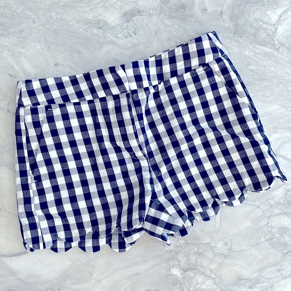 J Crew like new scallop shorts